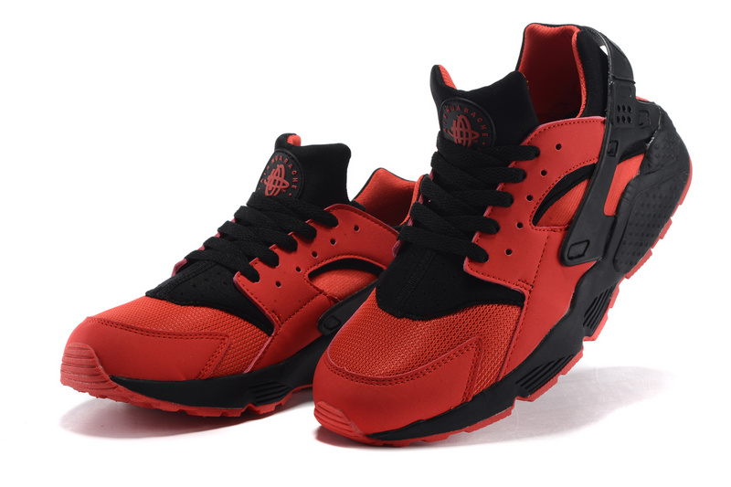 huarache rouge et noir