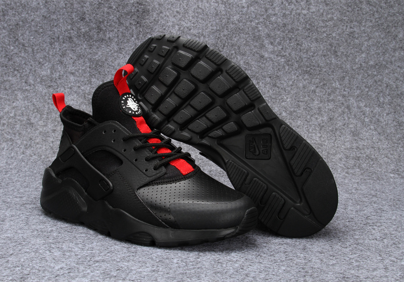 huarache rouge et noir